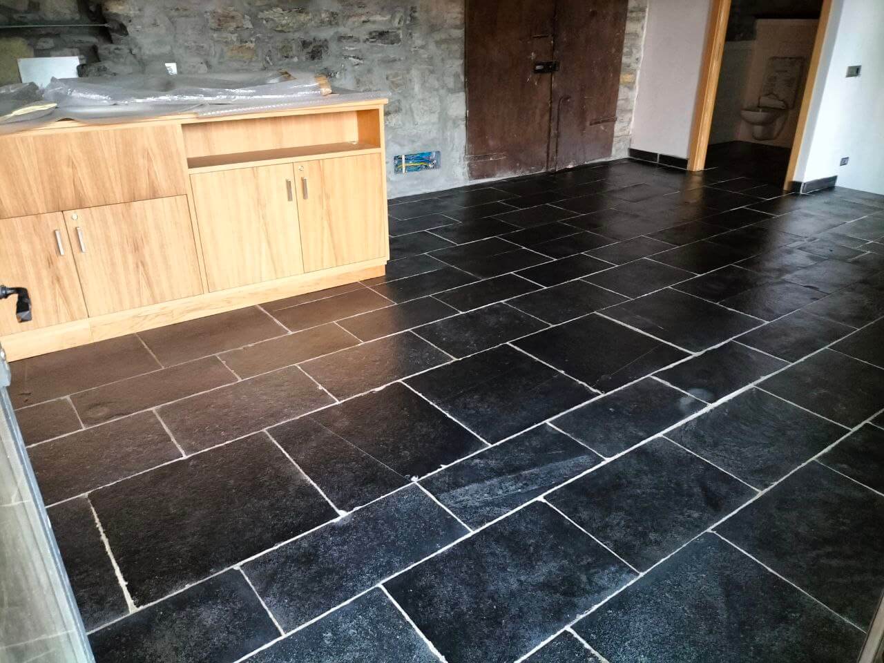 Trattamenti per Pavimenti in Pietra Naturale | Splendor 1957